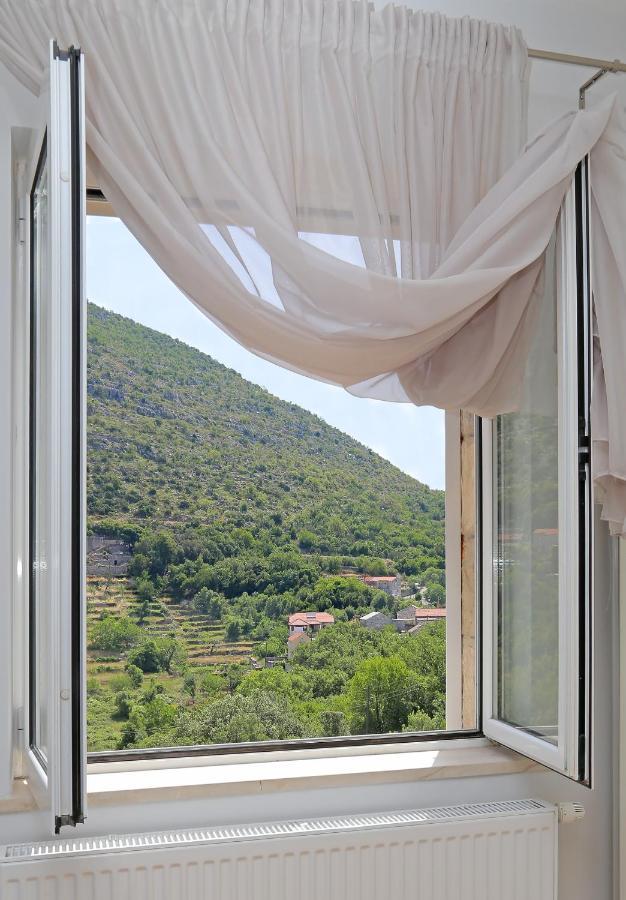 Apartment Moretic Gromaca Exterior foto
